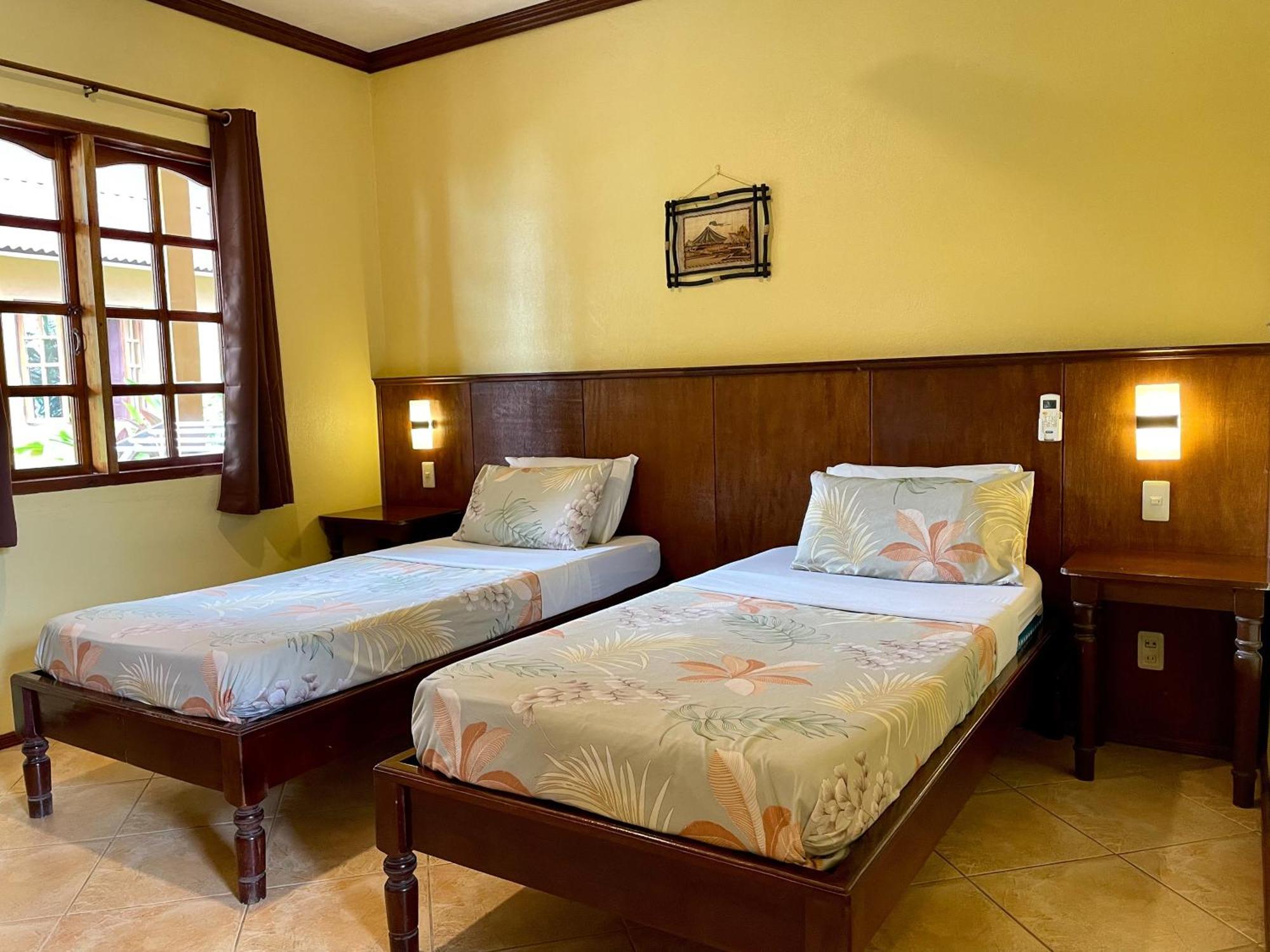 Tipolo Beach Resort Moalboal Luaran gambar